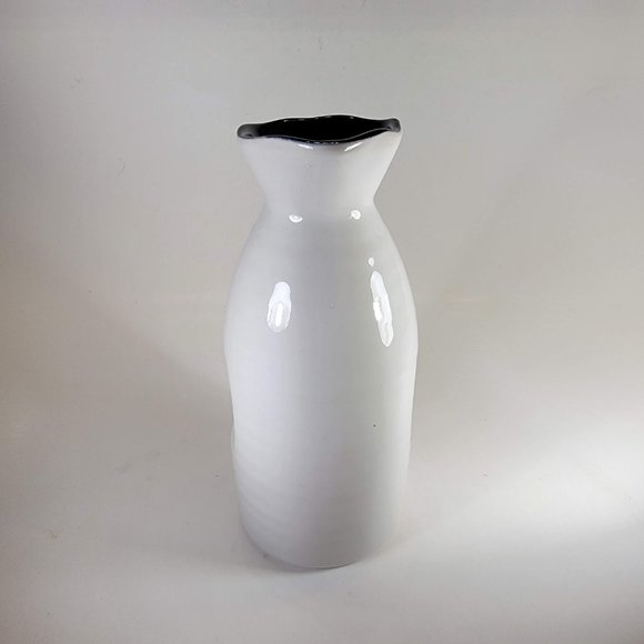 Sake Bottle and Sake Cup Japanese Wine Soju Calligraphy Design Red Stamp - Picture 3 of 9